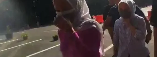 Tampang si Kembar Rihana-Rihani Tiba di Polda Metro Jaya, Bungkam dan Tutupi Wajah Pakai Masker