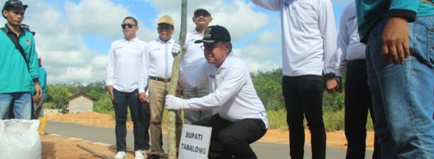 Hari Lingkungan Hidup, Pemkab Tabalong Tanam Ribuan Pohon di Kawasan Jalan Nan Sarunai