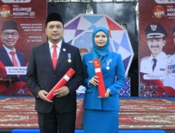 Penghargaan Manggala Karya Kencana Diraih Aditya dan Vivi Zubedi