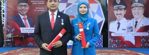 Penghargaan Manggala Karya Kencana Diraih Aditya dan Vivi Zubedi