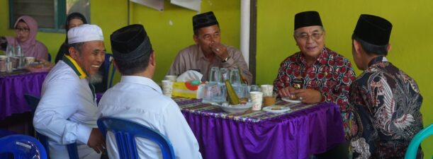 Bupati Achmad Fikry Hadiri Saprah Amal PD IPQAH Kabupaten HSS