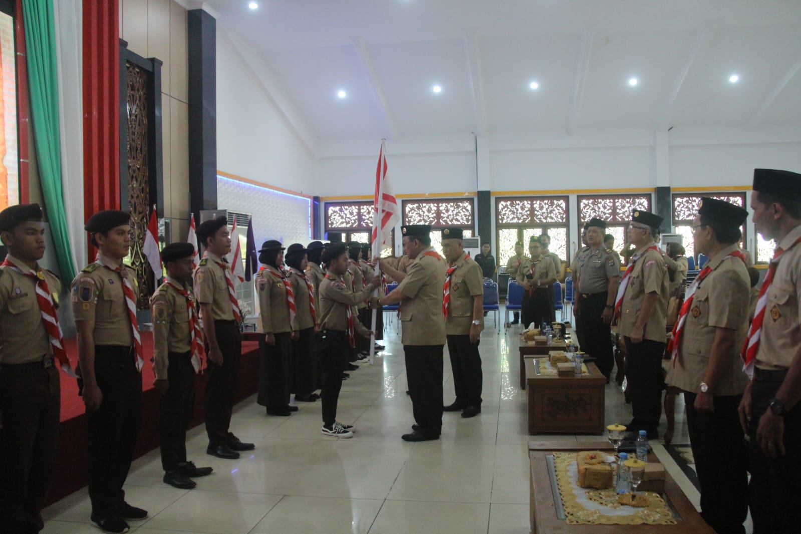 Pelepasan peserta Rainas XII 2023 oleh Bupati Tabalong, Anang Syakhfiani. (Foto: Arif/Koranbanjar.net)