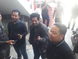 Rofiqi Menerima Keluhan Air Dari Warga Tembikar