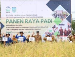 Panen Raya Padi dan Penutupan Sekolah Lapang Iklim di Desa Melayu Tengah