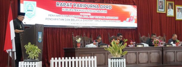 Rapat Paripurna, Bupati HSS Sampaikan Raperda APBD Tahun Anggaran 2024