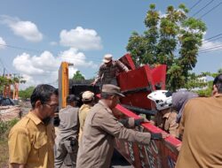 Tim KLA Batola Tertibkan Reklame Rokok Tak Berizin