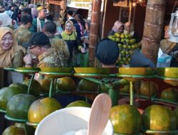 Festival Wisata Budaya Pasar Terapung 2023, Pemkab Batola Perkenalkan Es Krim Kuwini