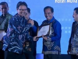 Sukses Penerapan SPLP, Kabupaten Banjar Terima Penghargaan Kementerian Kominfo