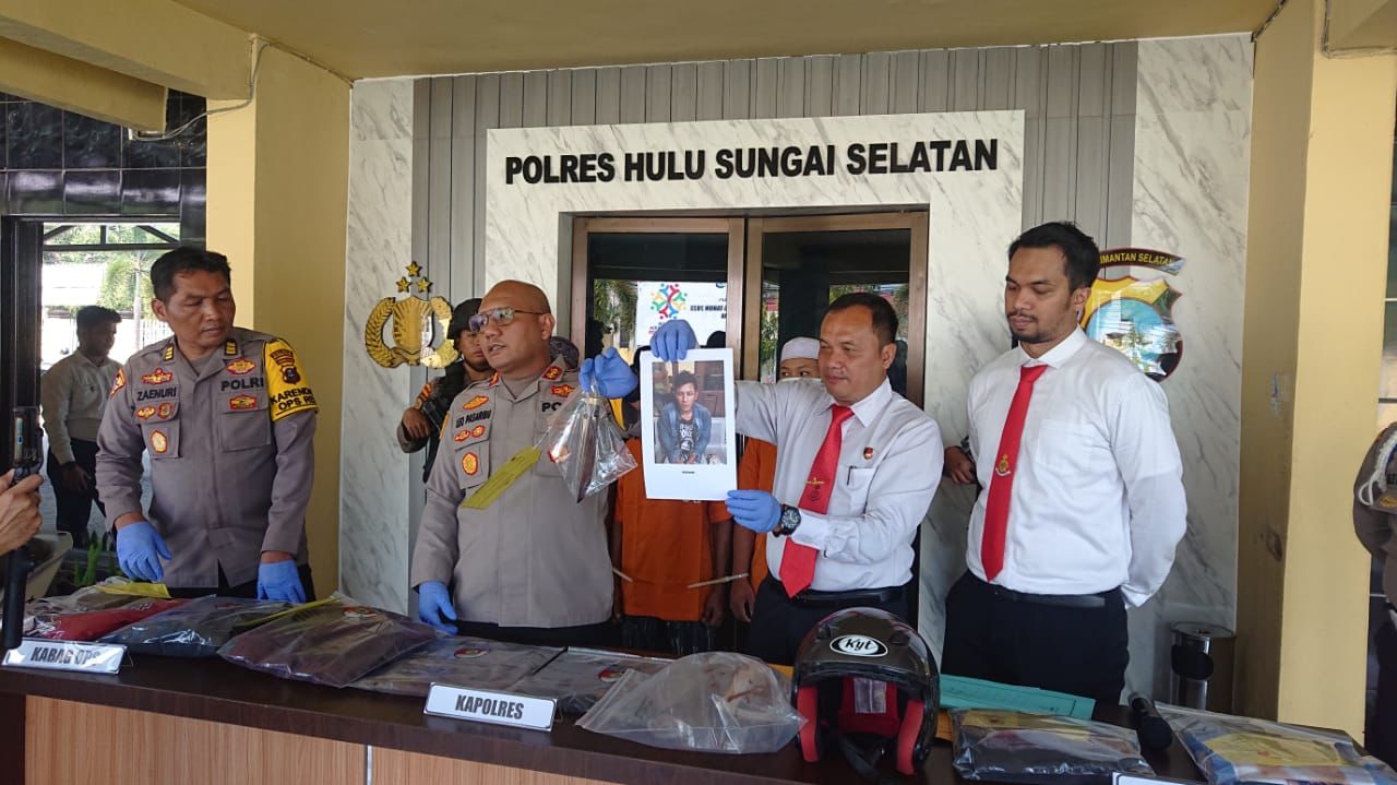 Konferensi pers Polres HSS terkait kasus percobaan pembunuhan di Wisma Hamawang Kandangan, Senin (30/10/2023). (Foto: Polres HSS/Koranbanjar.net)