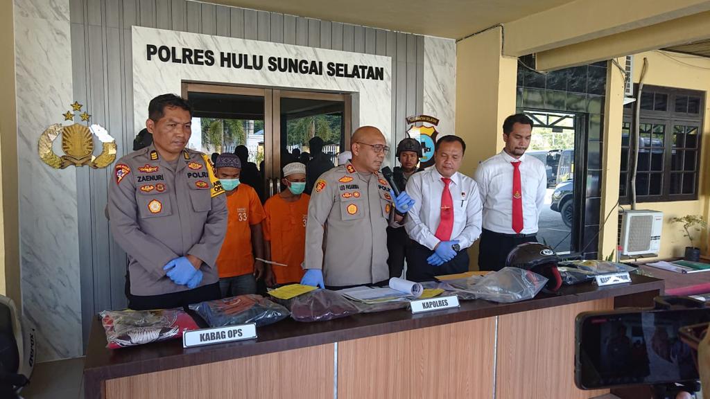 Konferensi pers Polres HSS terkait kasus asusila di Kandangan, Senin (30/10/2023). (Foto: Polres HSS/Koranbanjar.net)