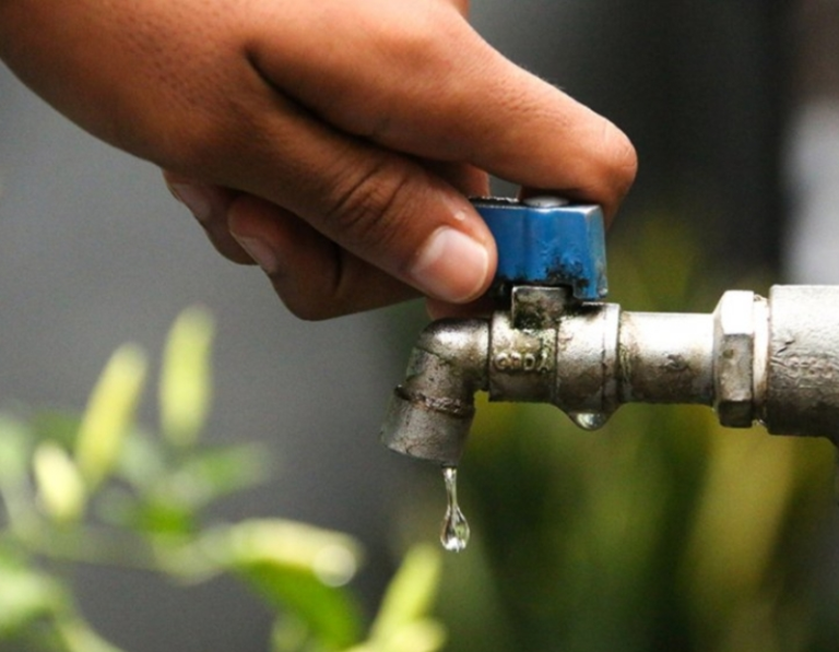 Ilustrasi layanan air bersih PT Air Minum Intan Banjar terganggu. (Foto: Ae1news.com)