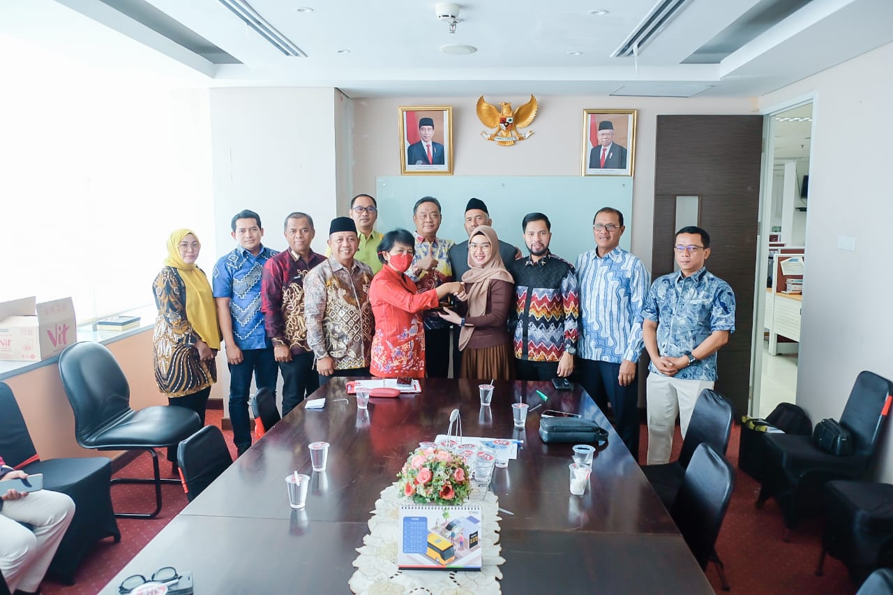 Pansus II DPRD Kalsel menyambangi Ditjen Bina Keuangan Daerah Kemendagri, Jumat (20/10/2023). (Foto: Humas DPRD Kalsel/Koranbanjar.net)
