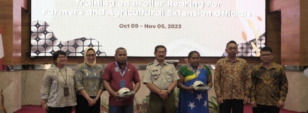 Peternak dan Penyuluh Negara Kepulauan Solomon Dilatih Kementan Beternak Ayam Broiler