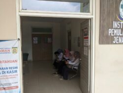 SMAN 1 Karang intan Berduka, Kehilangan Dua Siswi Korban Kecelakaan di Sungai Ulin