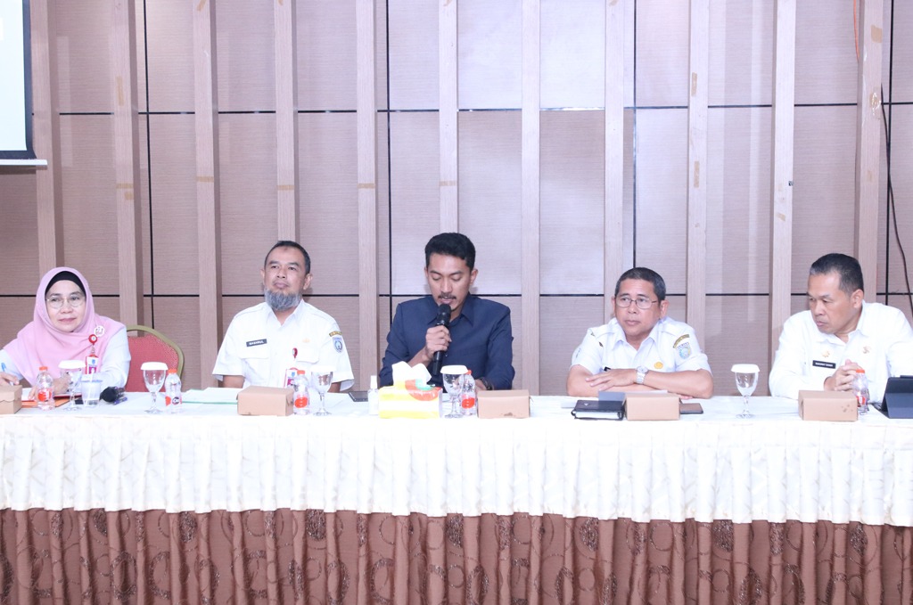 Rapat Koordinasi (Rakoor) Monitoring Evaluasi Proyek Strategis Rencana Pembangunan Jangka Menengah Daerah (RPJMD) Kabupaten Banjar Tahun 2021-2026, di Aula Baiman Lantai 3, Martapura, Rabu (8/11/2023) Pagi. (Foto: Kominfo Kabupaten Banjar/Koranbanjar.net)