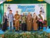 Talkshow Literasi bersama Bunda Literasi Batola Suharyanti dan Penulis di halaman Dinas Perpustakaan dan Kearsipan Kabupaten Barito Kuala, Senin (27/11/2023). (Foto: MC Batola/Koranbanjar.net)