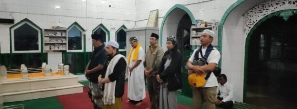 Paman Birin Ziarah Makam Ulama Besar Kalimantan, Datuk Kalampayan