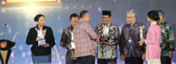 Paman Birin Bawa Pulang Anugerah BI Awards 2023