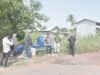 Komisi III DPRD Provinsi Kalimantan Selatan melakukan monitoring jalan yang amblas dan berlubang di Desa Padang Luas, Kecamatan Kurau, Kabupaten Tanah Laut, Jumat (17/11/2023). (Foto: Humas DPRD Kalsel/Koranbanjar.net)