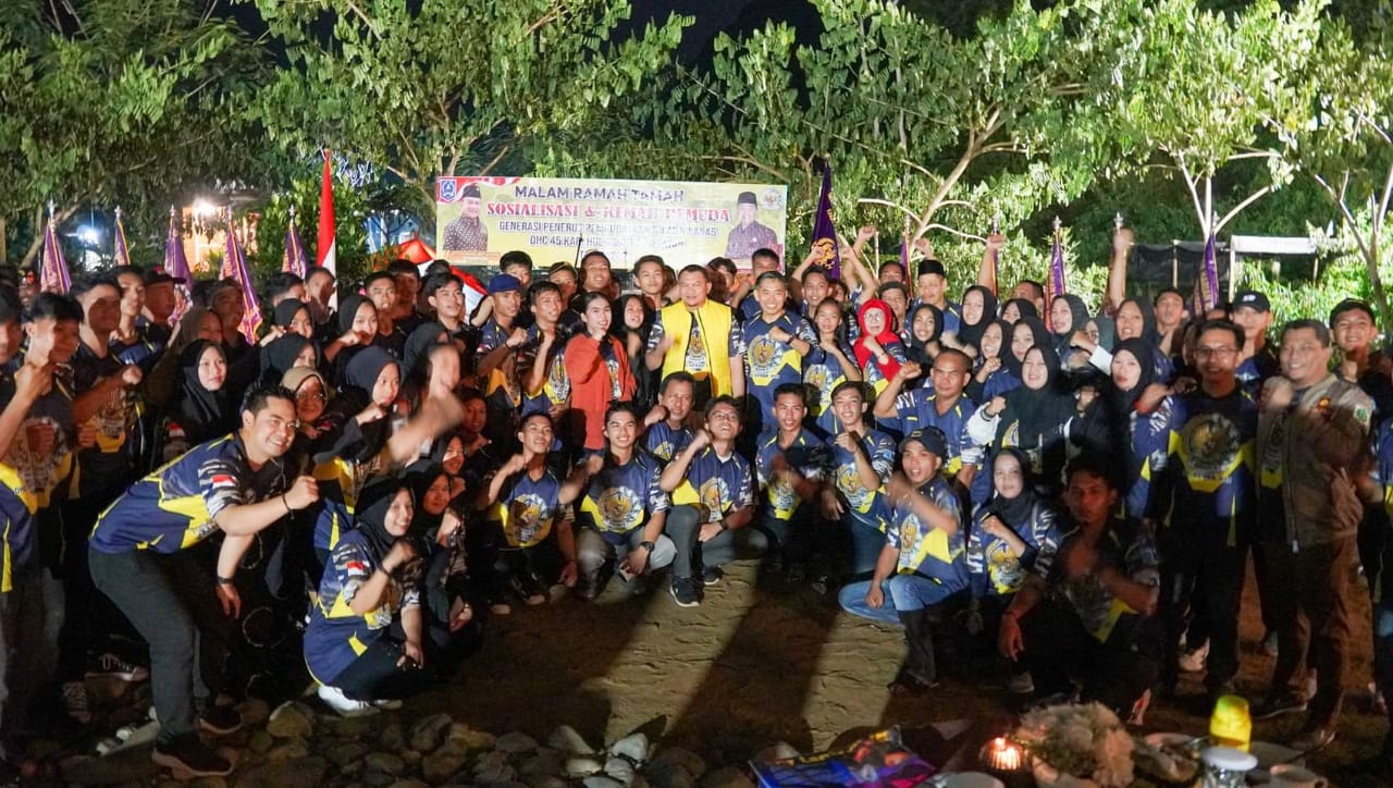 Acara malam ramah tamah dalam kegiatan sosialisasi dan kemah pemuda yang diselenggarakan DHC 45 HSS. (Foto: Prokopim HSS/Koranbanjar.net)