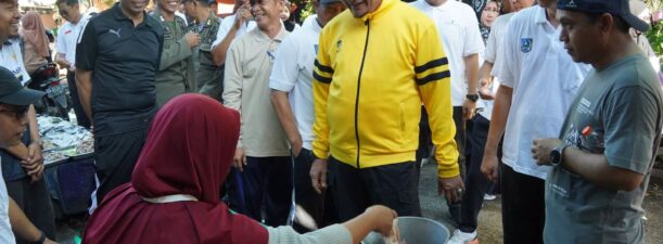 Pj Bupati HSS Keliling Pasar Pastikan Bahan Pokok Stabil