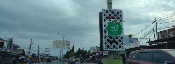 Terbaru, Neon Box Bertuliskan Asmaul Husna dari Km 18 Hingga Bundaran Pesawat