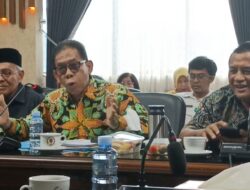 Sekelompok Pensiunan Pemprov Ngadu ke DPRD Kalsel Tuntut Hak Plasma Sawit