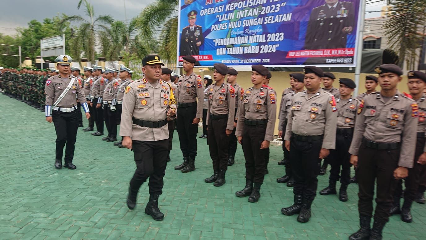 Apel gelar pasukan operasi Lilin Intan 2023 Polres HSS, Kamis (21/12/2023). (Foto: Devi/Koranbanjar.net)