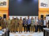 Pemkab Kotabaru menerima kunjungan dari Pemprov Kalteng, dalam rangka sharing tentang koordinasi dan keberlanjutan penanganan kawasan kumuh, Selasa (5/12/2023). (Foto: Kominfo Kotabaru/Koranbanjar.net)