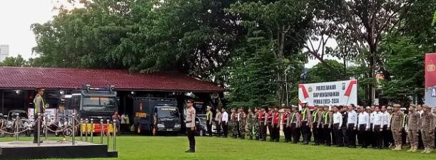 AKBP Ifan Hariyat Pimpin Apel Siaga Gabungan Pengamanan Malam Pergantian Tahun di Kabupaten Banjar