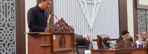 Saidi Mansyur Kemukakan Pendapat Akhir Tentang Raperda Perumahan