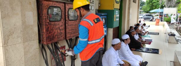 Sambut Idulfitri Penuh Suka Cita, Petugas PLN Siap Amankan Pasokan Listrik