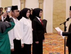 Ketua KPU Kabupaten Banjar Melantik 870 Anggota PPS