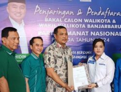 Aditya Serahkan Berkas ke DPD PAN Banjarbaru, Penentuan Koalisi Di Pilgub?