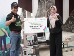 Tingkatkan Produktivitas UMKM, PLN Serahkan Bantuan Puluhan Peralatan Produksi