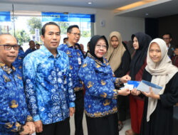 Pemkab Tabalong Salurkan Bantuan Kemensos RI Untuk Ratusan Anak Yatim
