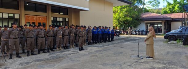 Pj Bupati Tabalong Minta Satpol PP Tertibkan PKL yang Berjualan di Trotoar