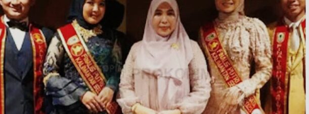 Hajjah Sri Huriyati Berikan Support Putra Putri Pariwisata Balangan