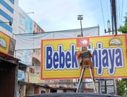 Ngeyel! Rumah Makan Sinjaya Dipasangi Stiker Tunggakan Pajak