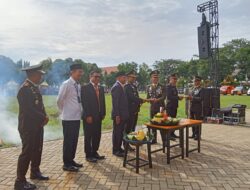 Dandim 1003 dan Jajaran Serahkan Nasi Tumpeng HUT ke-78 Bhayangkara Untuk Kapolres
