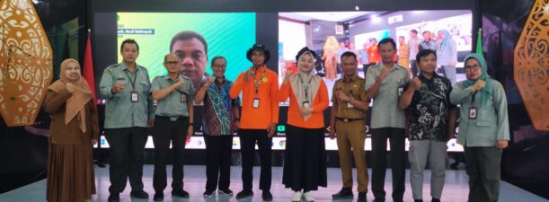 Tingkatkan Kualitas SDM, Kementan dan BPDPKS Latih Petani Sawit Kabupaten Tanah Bumbu