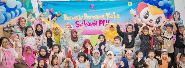 Peringati Hari Anak Nasional, Srikandi PLN Kalselteng Ajak Anak Yatim dan Dhuafa Bermain ke Playground