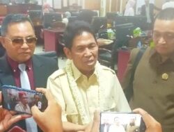 Gusti Abdurrahman Menerima Keluhan Gaji Guru Honorer Melalui Surat Kaleng