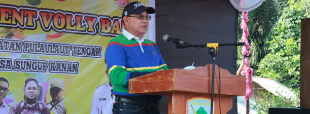 Sambut HUT RI 2024, Bupati Kotabaru Buka Turnamen Bola Voli