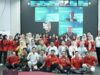Foto bersama seluruh peserta Upskilling "Frontliner PLN Goes To HEART Services" yang melibatkan 33 petugas Frontliner Unit Layanan se Kalselteng. (Foto: PLN UID Kalselteng/Koranbanjar.net)
