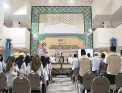 Adi Sasono Melepas Keberangkatan Kafilah MTQ Nasional Dari Kalimantan Selatan