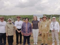 Menteri LHK Melakukan Penanaman Pohon di Desa Sungai Arfat