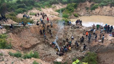 Proses Pencarian Korban Longsor Masih Berlanjut, Korban Belum Ditemukan