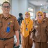 Pjs Wali Kota Banjarbaru, Hj Nurliani beserta pejabat terkait melakukan kunjungan inspeksi ke Rumah Sakit Daerah Idaman (RSDI) Banjarbaru, Senin (14/10/2024). (Foto: Medcen Bjb/Koranbanjar.net)