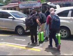 Beberapa Koper Diduga Barang Bukti OTT Dibawa Dari Polres Banjarbaru